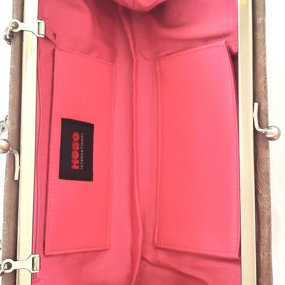 Hobo Clutch with Kiss Lock!! - Picture 2 of 10